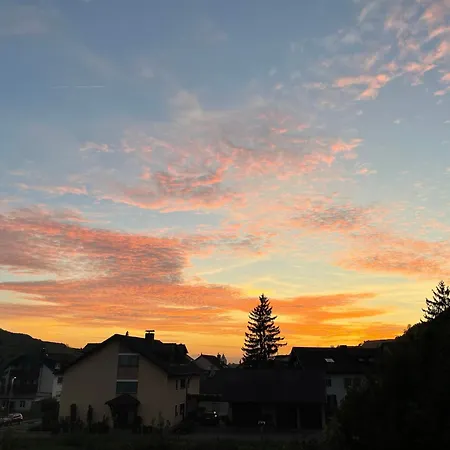 Weingut & Strausswirtschaft Vogel *