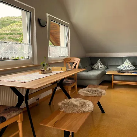 Weingut & Strausswirtschaft Vogel